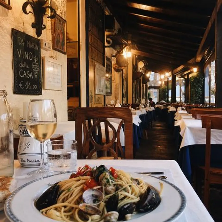 Inside Ciao Bella